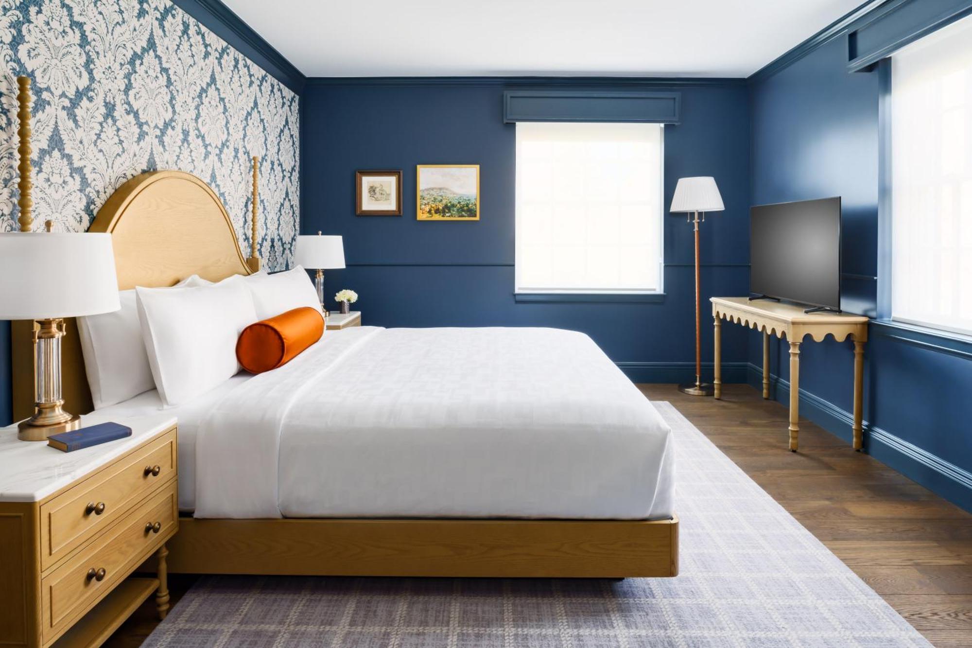 Hotel Nittany Lion