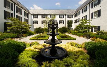 Nittany Lion Hotel